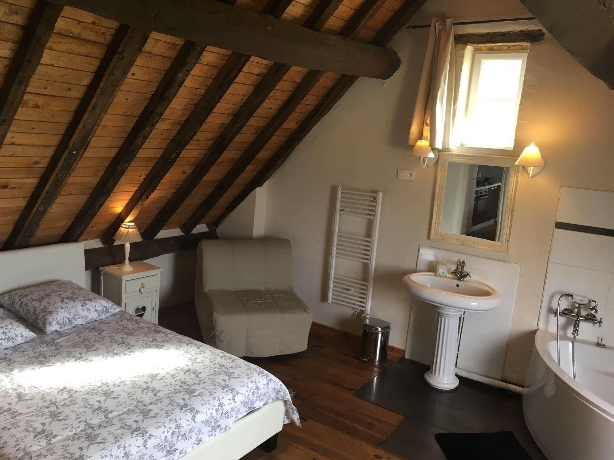 Domaine Du Moulin De Champie - Versailles - Gites & Suites Feucherolles Kültér fotó