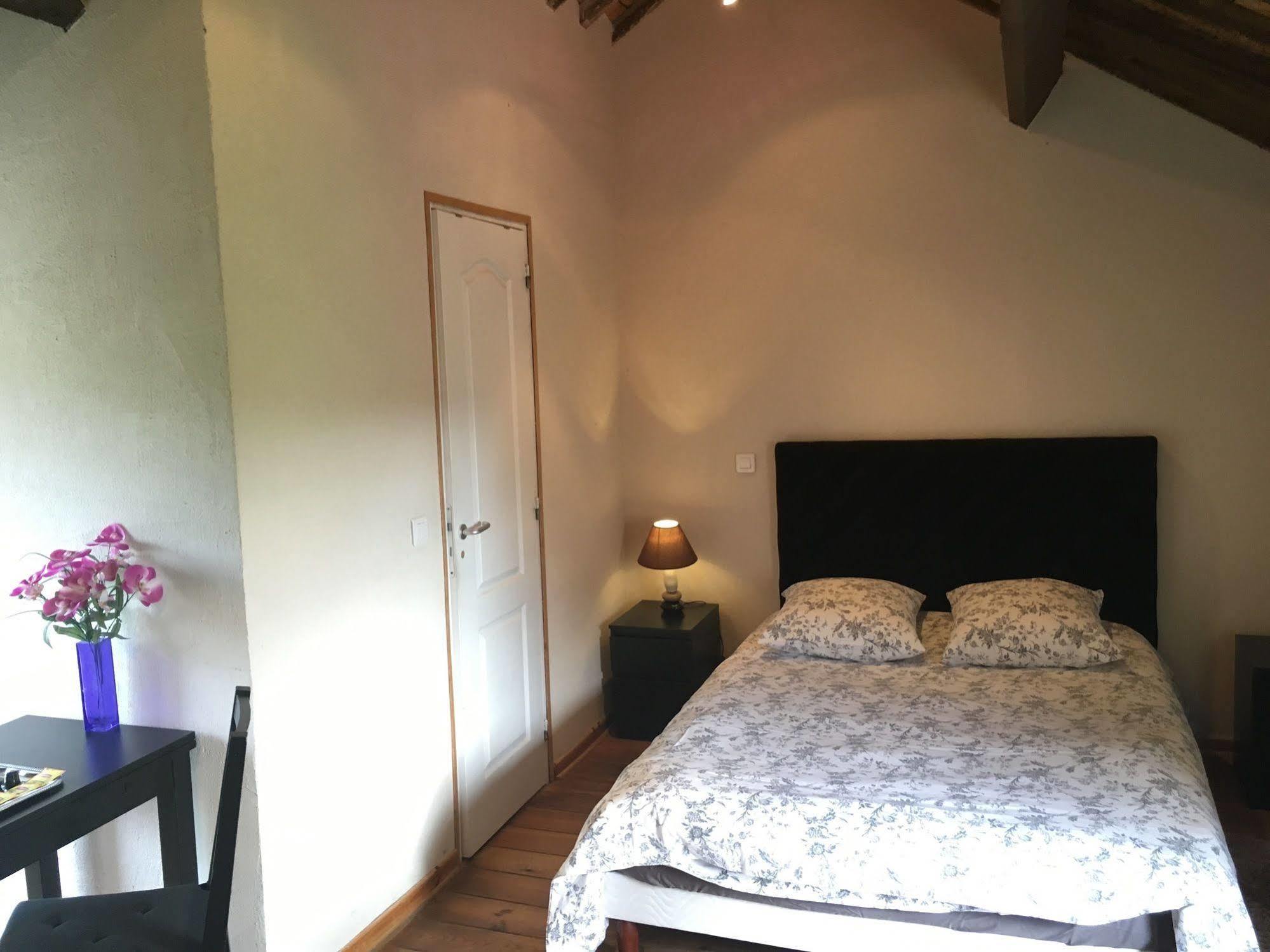 Domaine Du Moulin De Champie - Versailles - Gites & Suites Feucherolles Kültér fotó